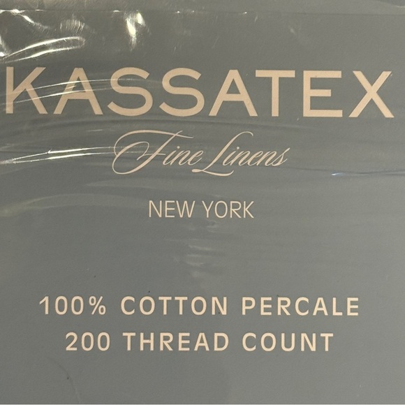 Kassatex King Sheet and Pillow Set- White and Pink Bow Brand New - Picture 3 of 8